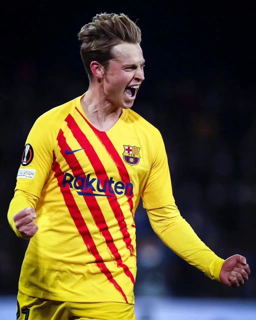 关于阿贾克斯中场德容加盟拜仁慕尼黑，助力德甲的信息