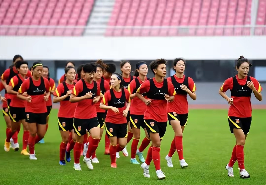 开云APP-国际女足比赛精英聚首，中国队斗志昂扬