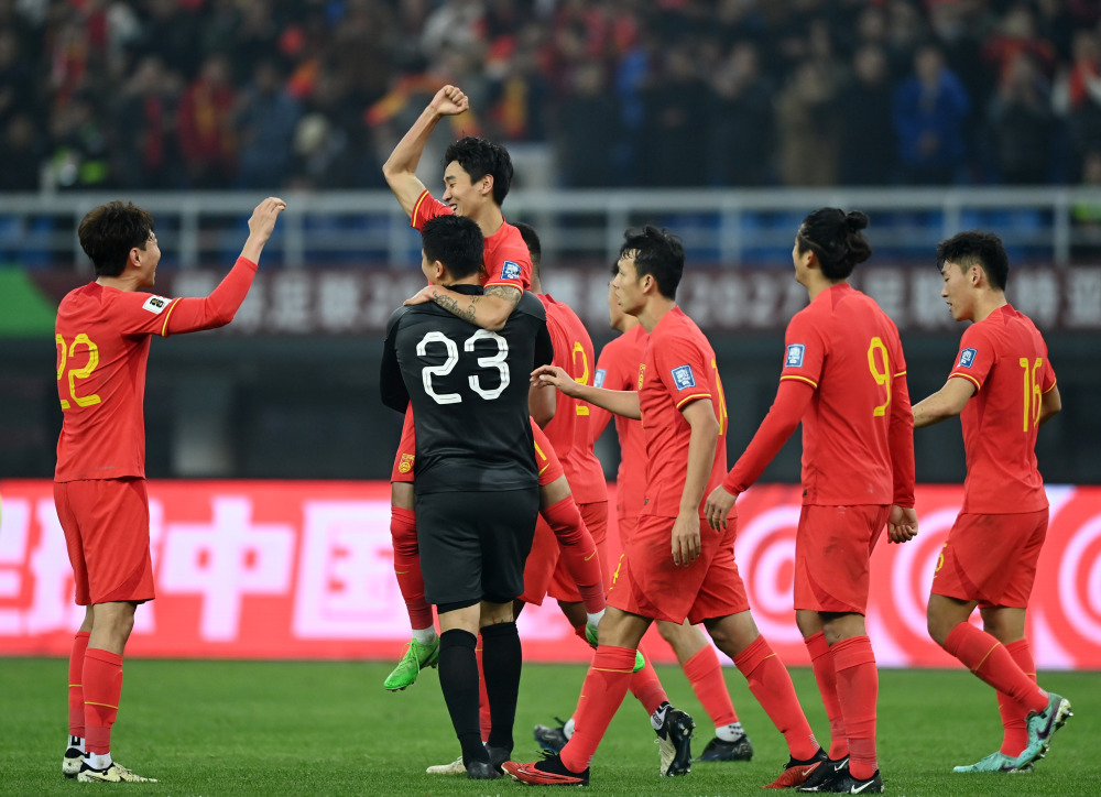 中国女性足球风云再起,赛场上展现实力 中国女性足球风云再起,赛场上展现实力