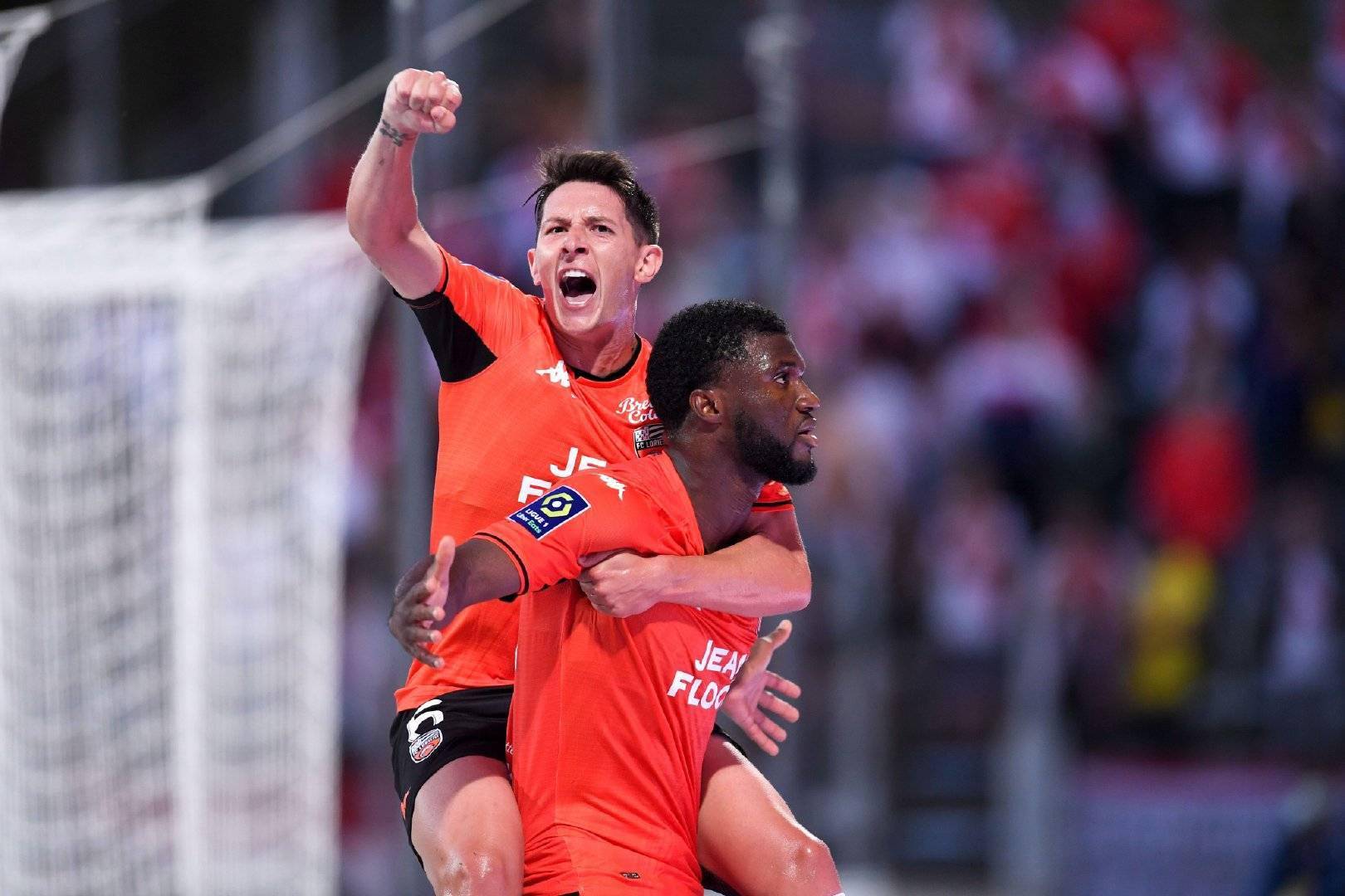 开云官网-里昂主场打入制胜球，继续紧追积分榜前列的简单介绍