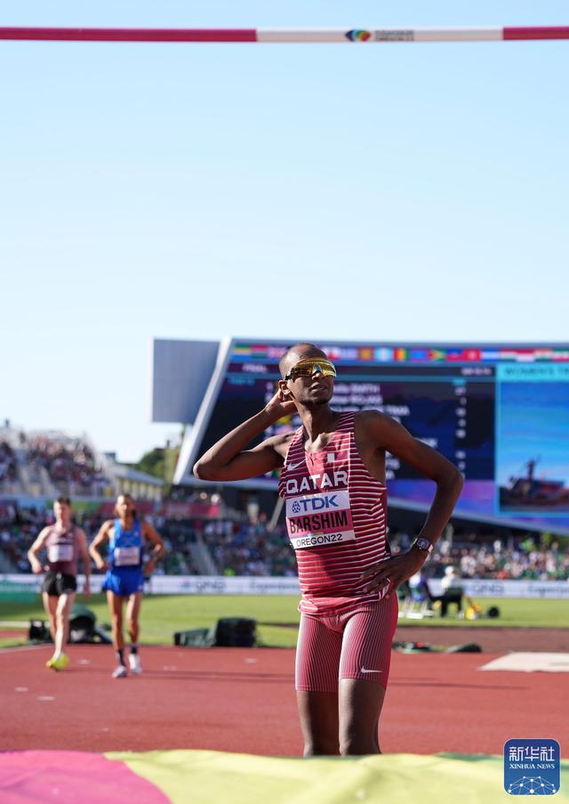 卡塔尔射箭选手连连得分,稳坐榜首 卡塔尔射箭选手连连得分,稳坐榜首