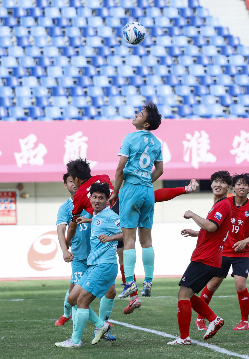 江苏队员积极训练,为联赛做好准备 江苏队员积极训练,为联赛做好准备