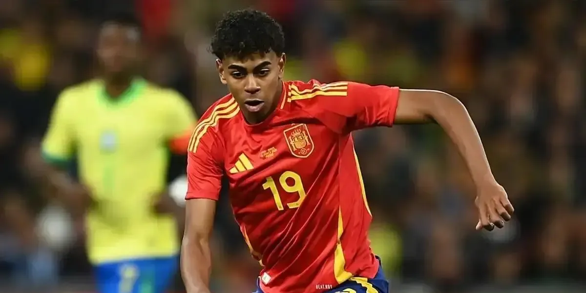 开云官网-拳击比赛中，阿根廷选手凭借实力晋级