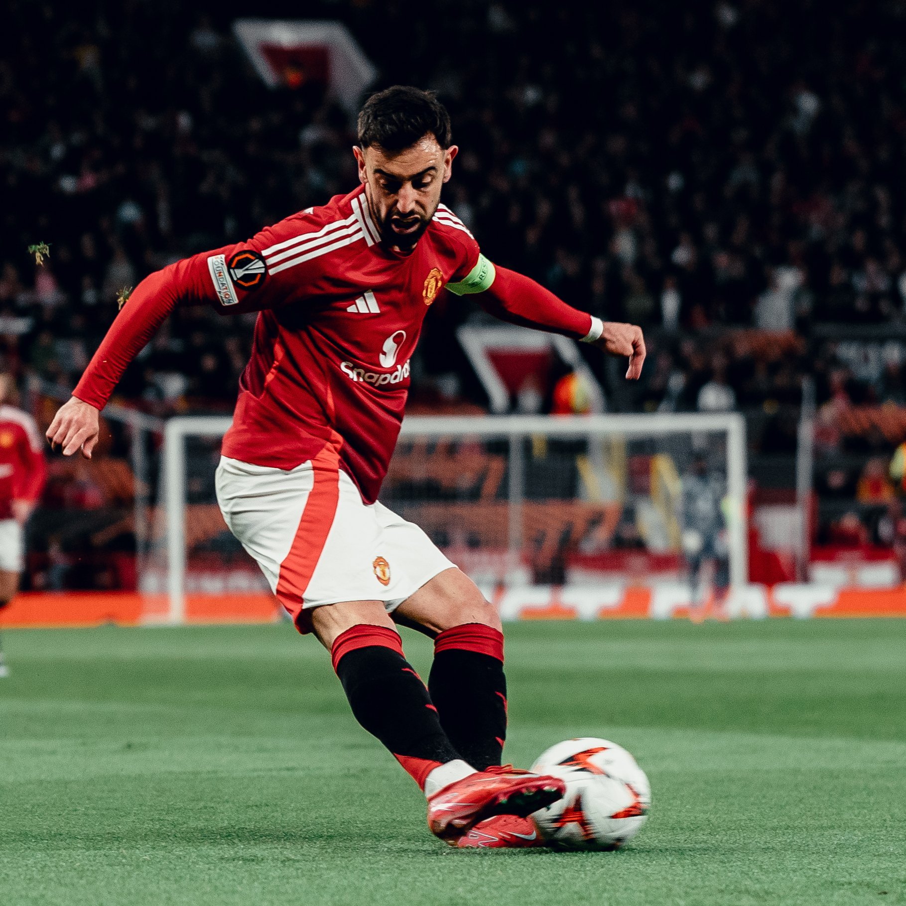 里昂主场击败尼斯,稳固积分榜前列 里昂主场击败尼斯,稳固积分榜前列