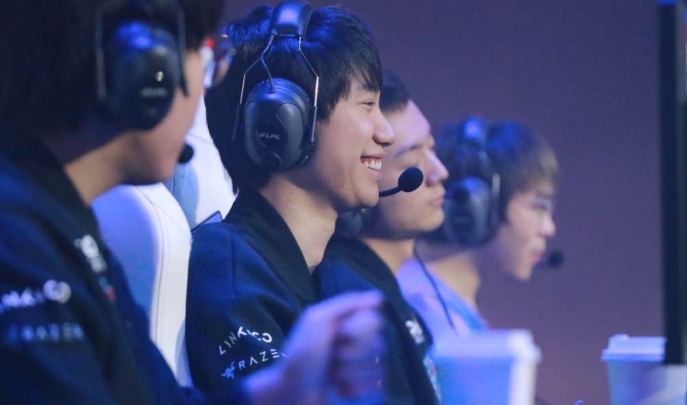 开云体育官方网站-WBG险胜FLY，Clid开启传奇时刻半决赛3:1（广州）