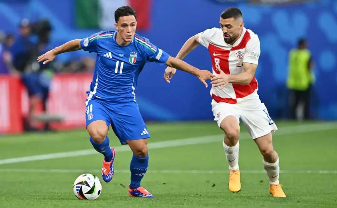 开云体育中国-英格兰队逆转荷兰，葡萄牙队面对意大利