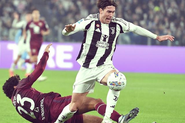 尤文图斯客场胜利,保持不败战绩 尤文图斯客场胜利,保持不败战绩