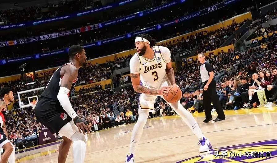 开云体育官方网站-湖人力克开拓者，詹姆斯带领球队取胜