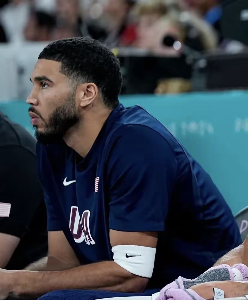 包含菲律宾男篮鏖战希腊男篮，塔图姆绝境逆转的词条