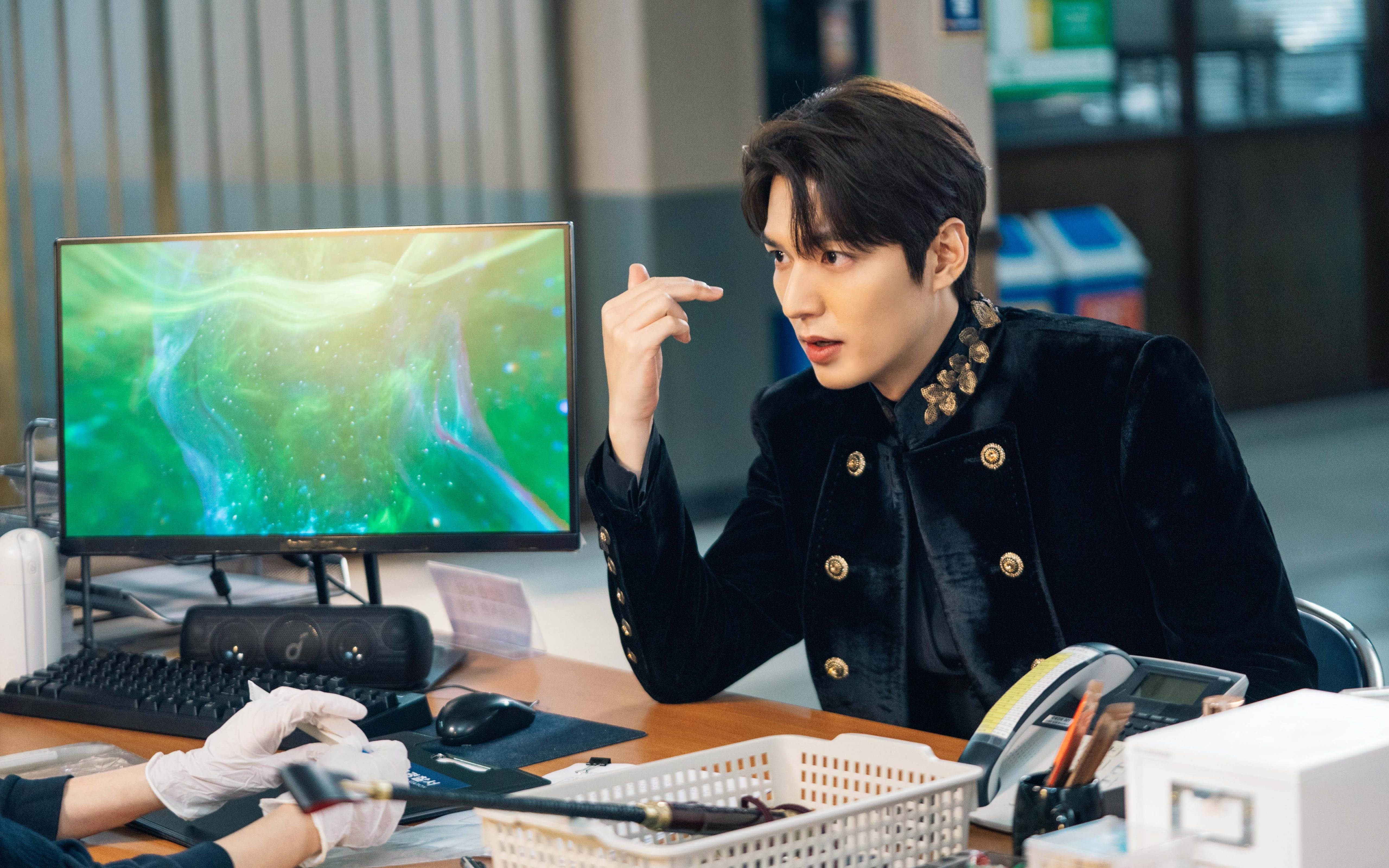 棋盘上的速度，当F1战略家欧文在揭幕战之夜重新定义胜负